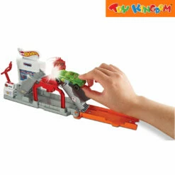 Hot Wheels Fold Out City Blaze Blast Playset -Toy Haven Shop 39067162 FJN36 Blaze Blast 5